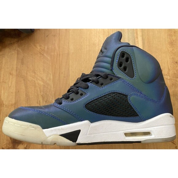 Nike Air Jordan 5 Retro Oil Grey Sneakers Womens Size 8.5 High Top CD2722-001 - Picture 13 of 16